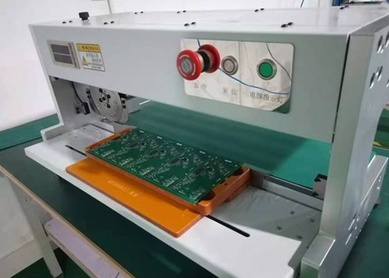 좋은 가격 500-800μM PCB 디패널링 장비 저력 스트레스 움직이는 원형 블레이드 AC 110/220V 온라인으로